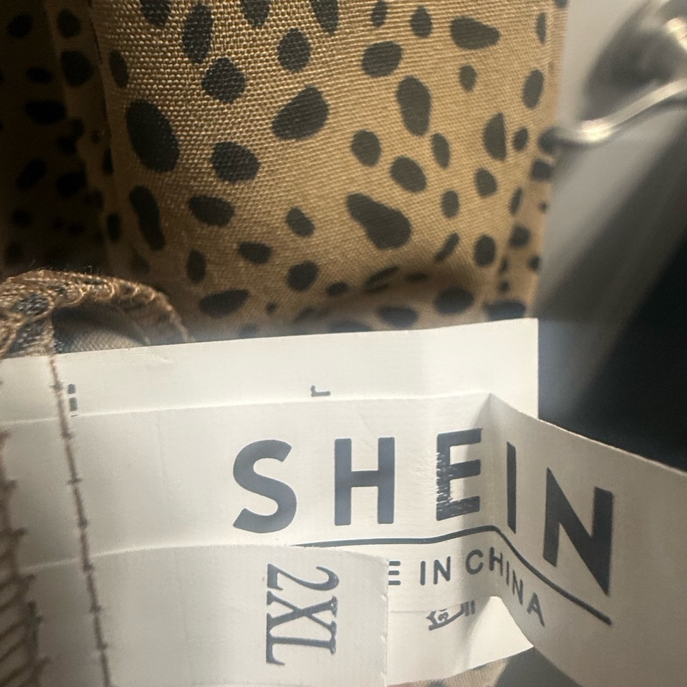 SHEIN Tan & Black Animal Print Button-Front Tunic - Picture 3 of 4